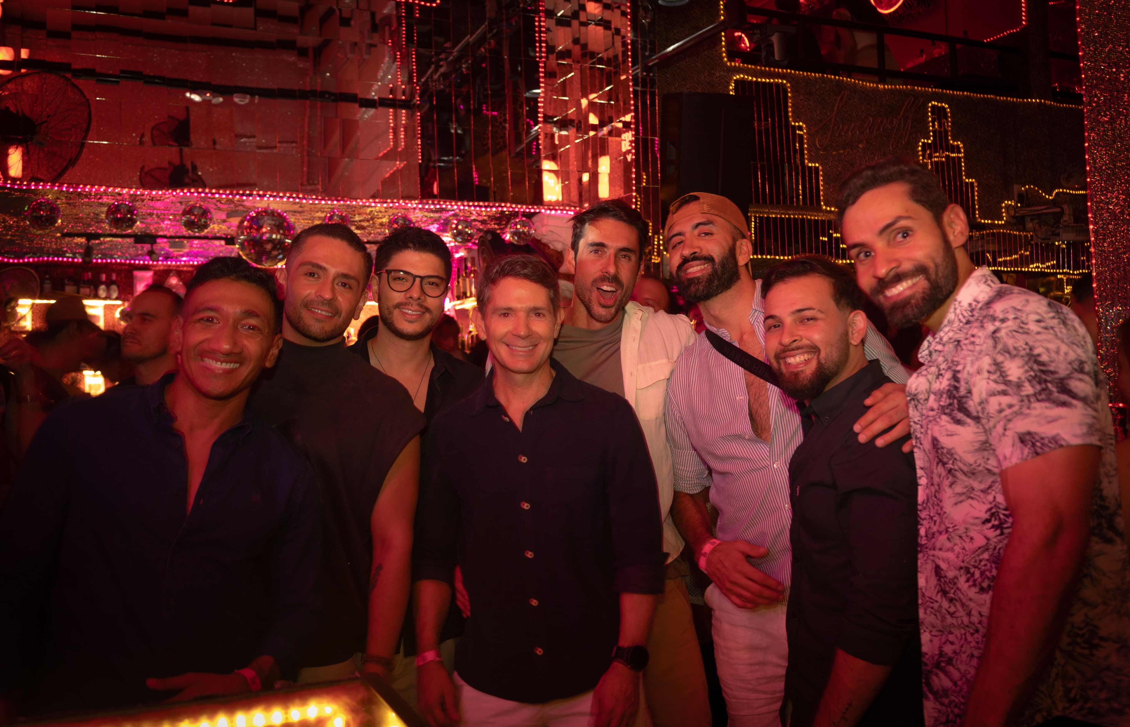 Gay Nightlife Tour-650ce749-6d48-4ba8-9305-fbcb9081e4e8