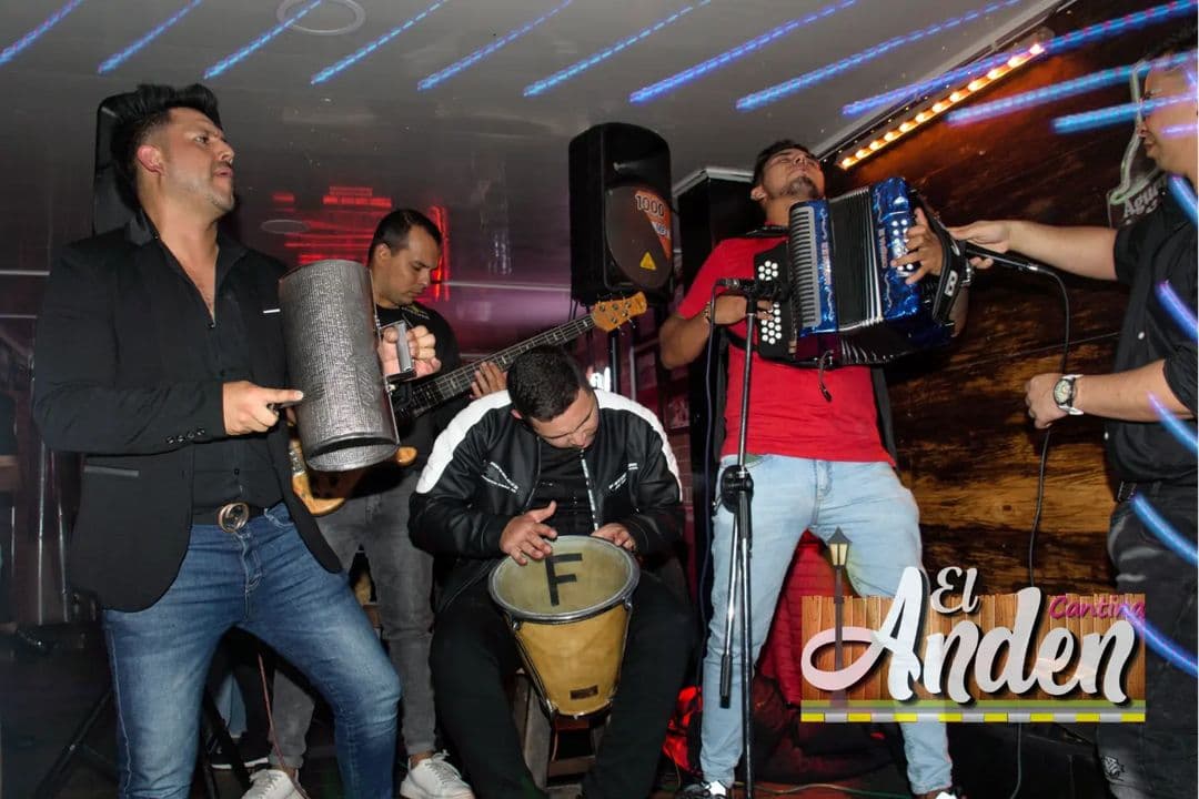 El Anden Cantina-9a651714-dc9d-4f25-904d-b76cb0a10ad0
