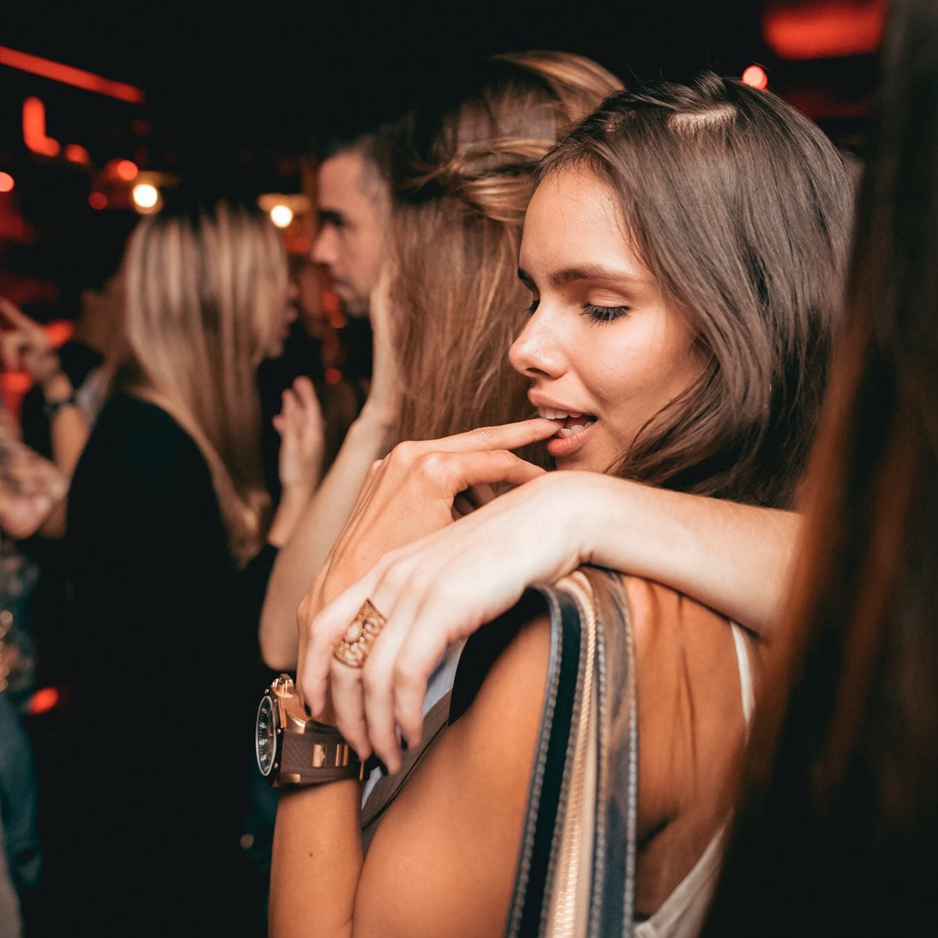 Haus Bar-6fc6c30c-b320-455c-b26b-514e1c607c2f