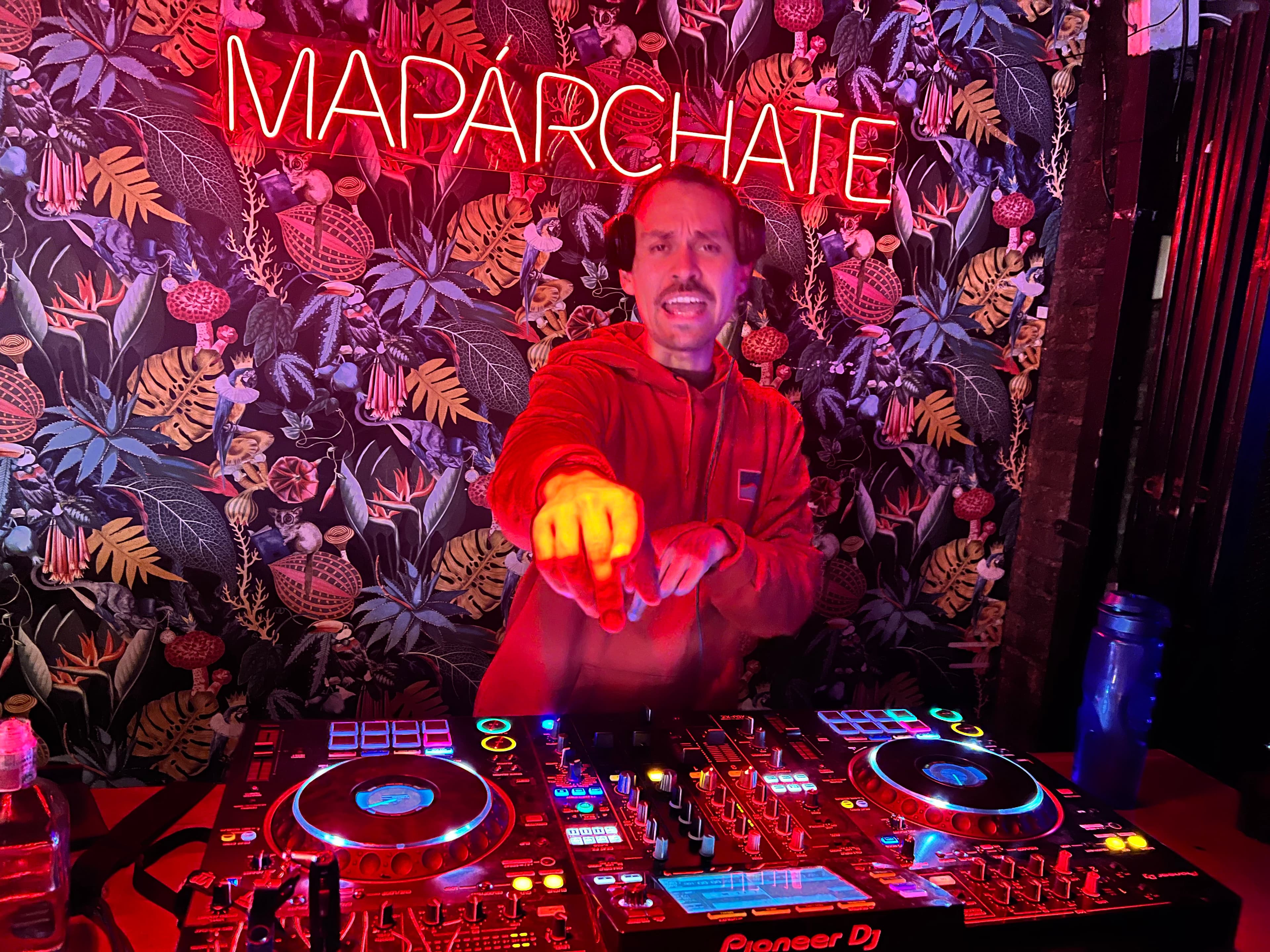 Mapache Bar-9d45ed1c-25e3-40c6-97d6-0c777788f541