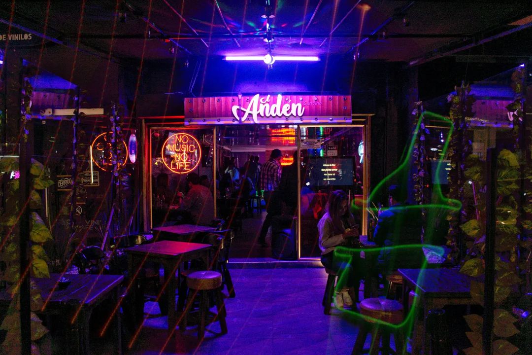 El Anden Cantina-cover
