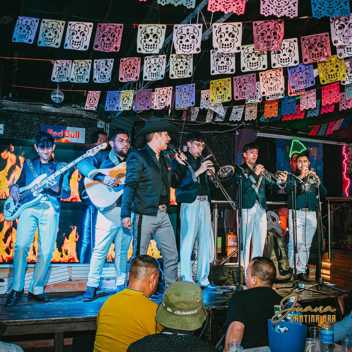 Juana Cantina Bar-cover